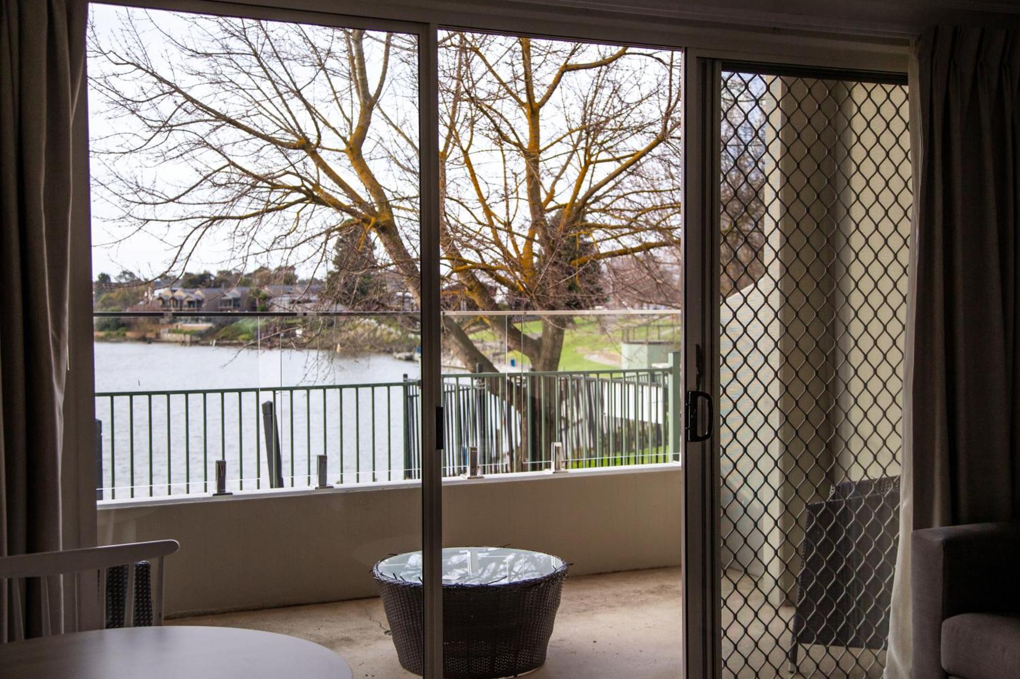 Nagambie Waterfront Motel Extérieur photo
