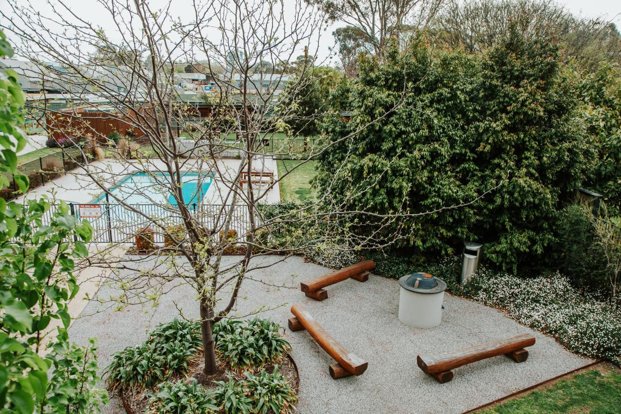 Nagambie Waterfront Motel Extérieur photo