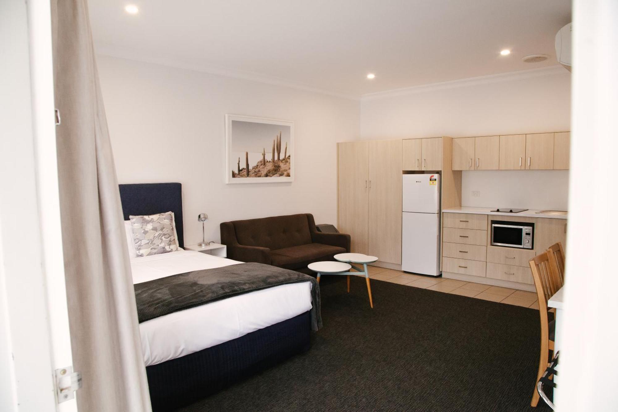 Nagambie Waterfront Motel Extérieur photo